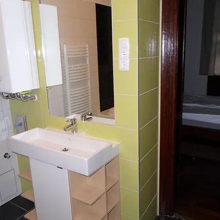 Apartment Kadar *