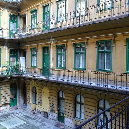 Apartment Kadar