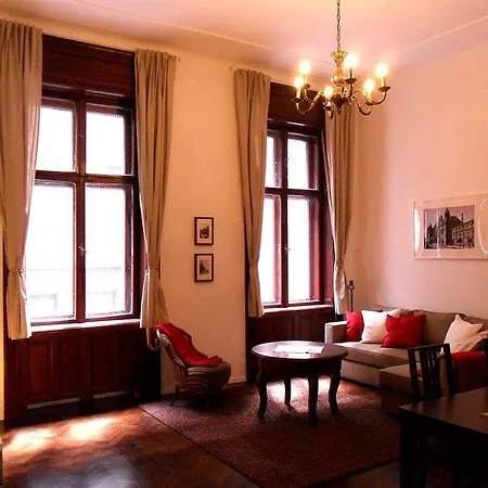 Kadar * Budapest