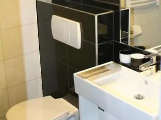Kadar Apartment