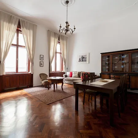 Kadar Apartment Budapest