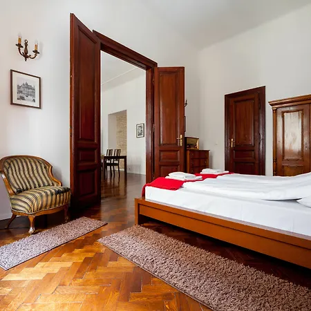 Apartment Kadar